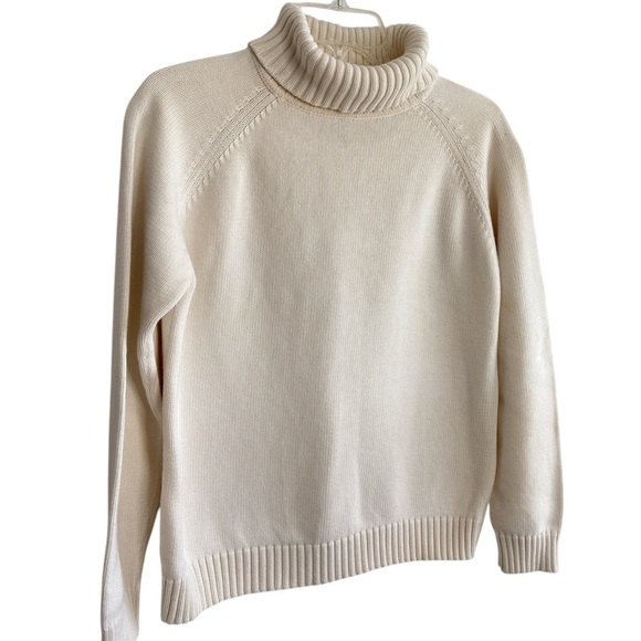 L.L. Bean Womens Turtleneck Sweater Size Medium Ivory 100% Cotton Classic Knit - Picture 3 of 13